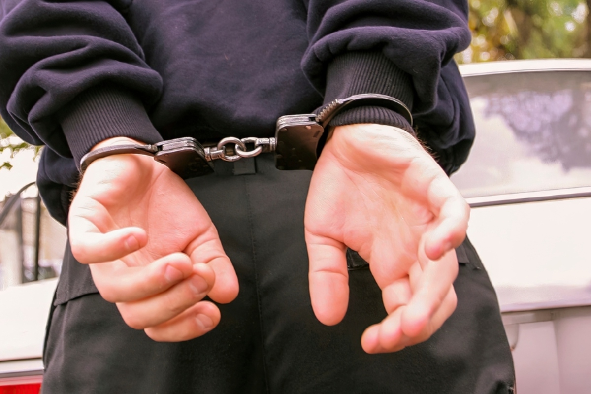 Detienen a trailero en Utah tras hallazgo de adolescentes