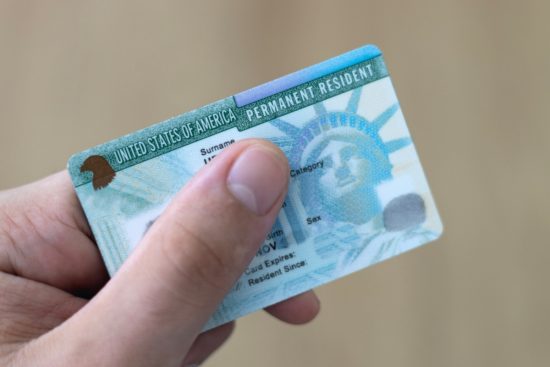 El proceso cada vez más estricto para obtener la Green Card