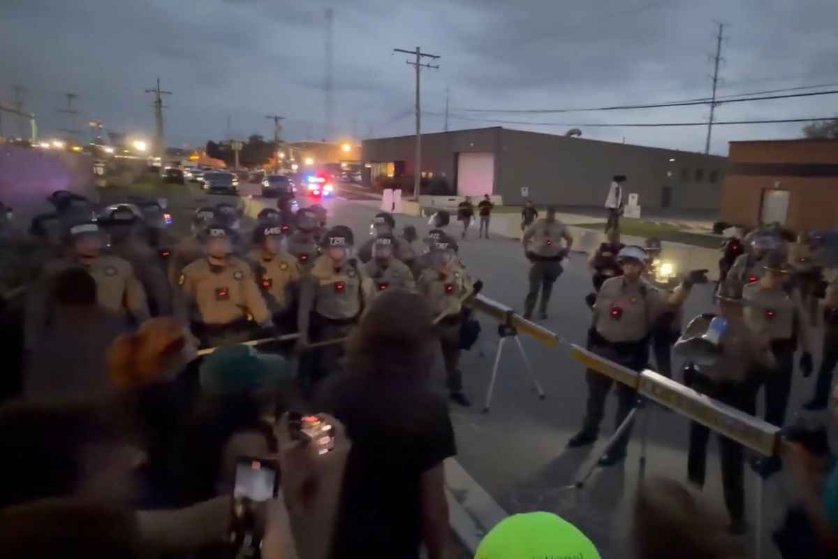 Arrests and Tension During ICE Protest in Illinois