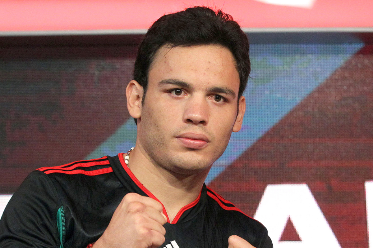 Julio César Chávez Jr. regresa al ring con la mira en un título mundial