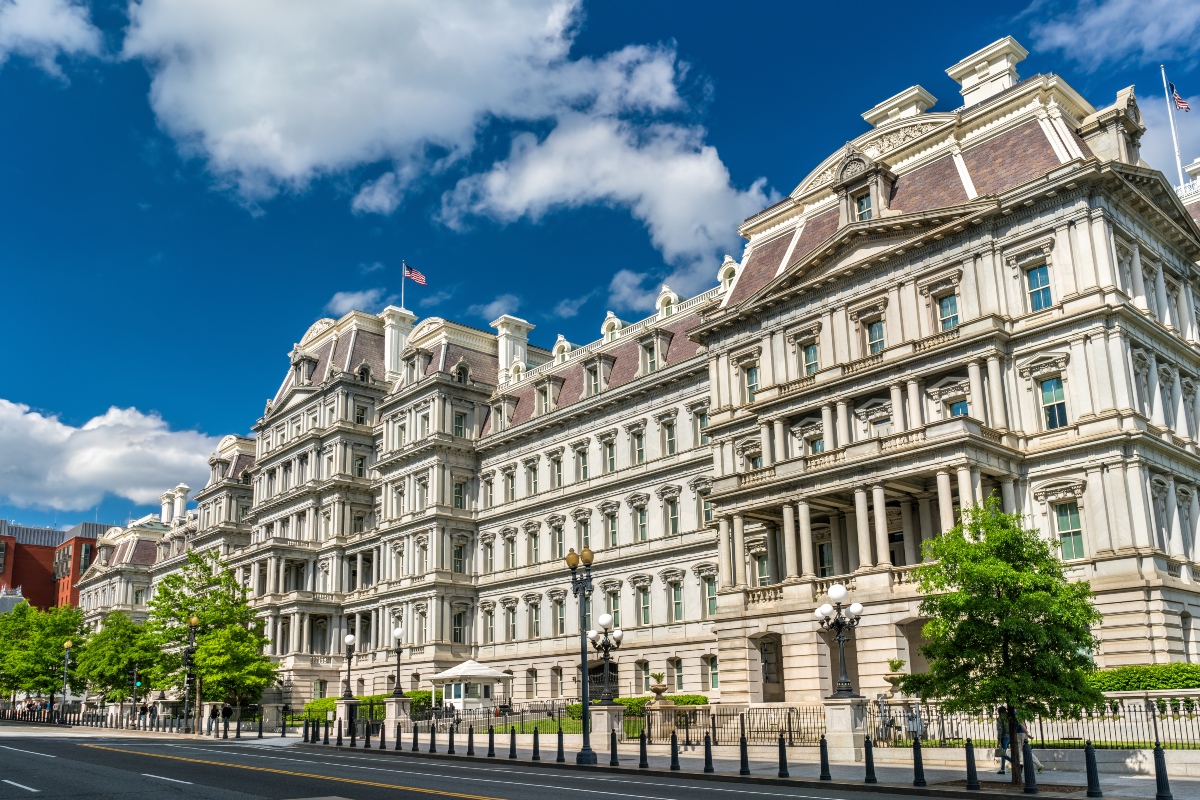 Restauradores, Trump, Exigen frenar modificaciones MundoNOW