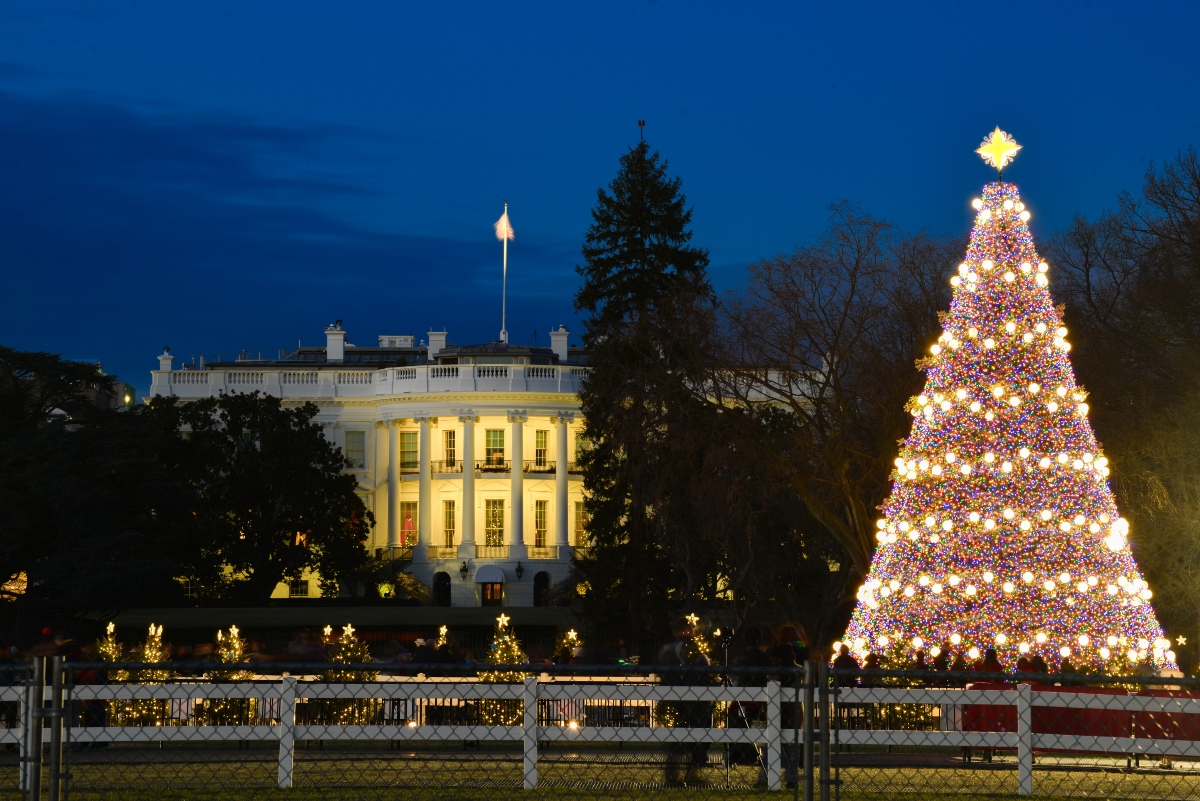 Video navideño de la Casa Blanca a inmigrantes reaviva debate