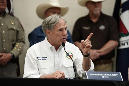 Operativo de ICE en Texas en Walmart
