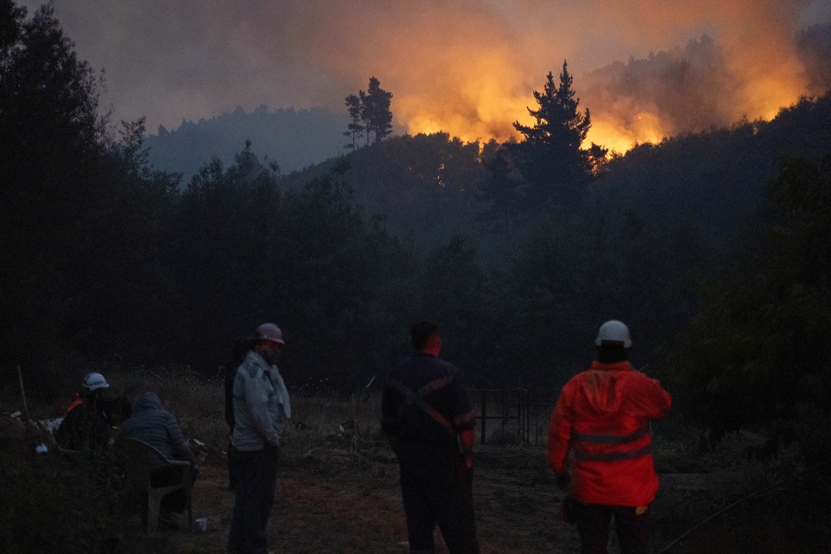 chile, incvendios, victimas, detenido, provocador, fuego