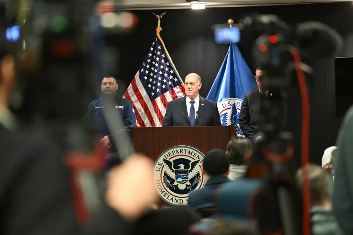 Homan defiende mascarillas, ICE, cierre parcial DHS, MundoNOW