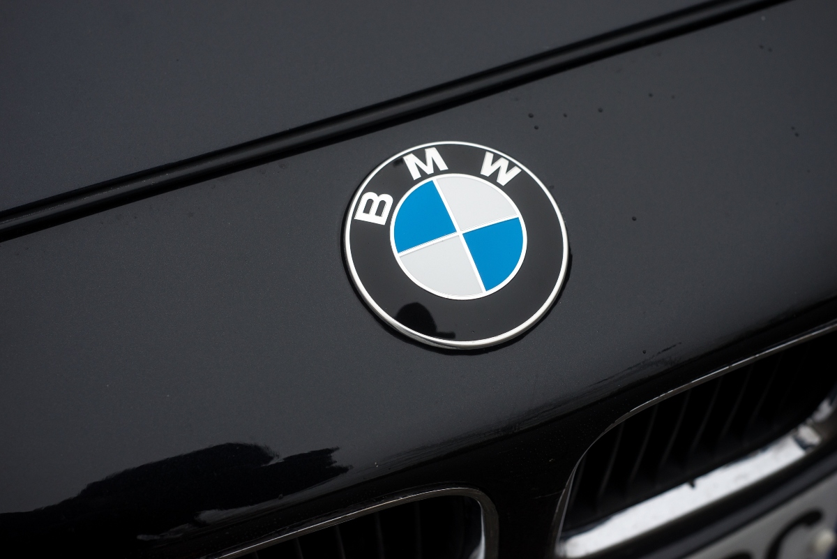 Retiro, BMW y Toyota, Falla MundoNOW